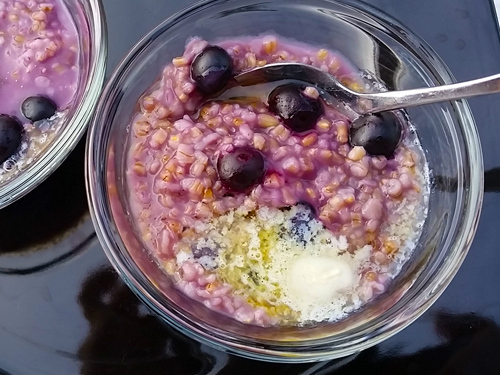 Blueberry Steel Cut Oats - Yum!